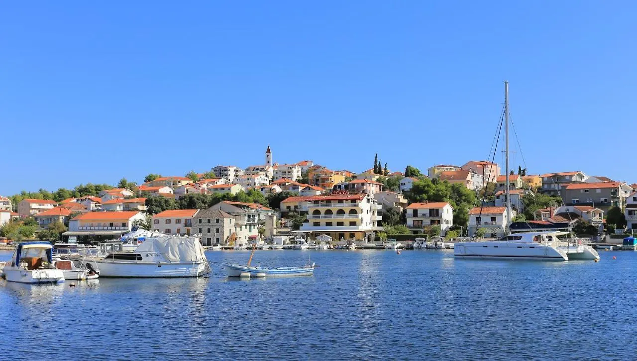 Apartments With A Parking Space Seget Vranjica, Trogir - 19022 Seget Donji Croatia